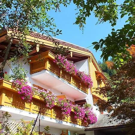 Gaestehaus Amort Konukevi
